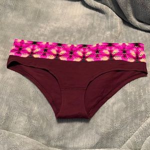 VS PINK Hipster L